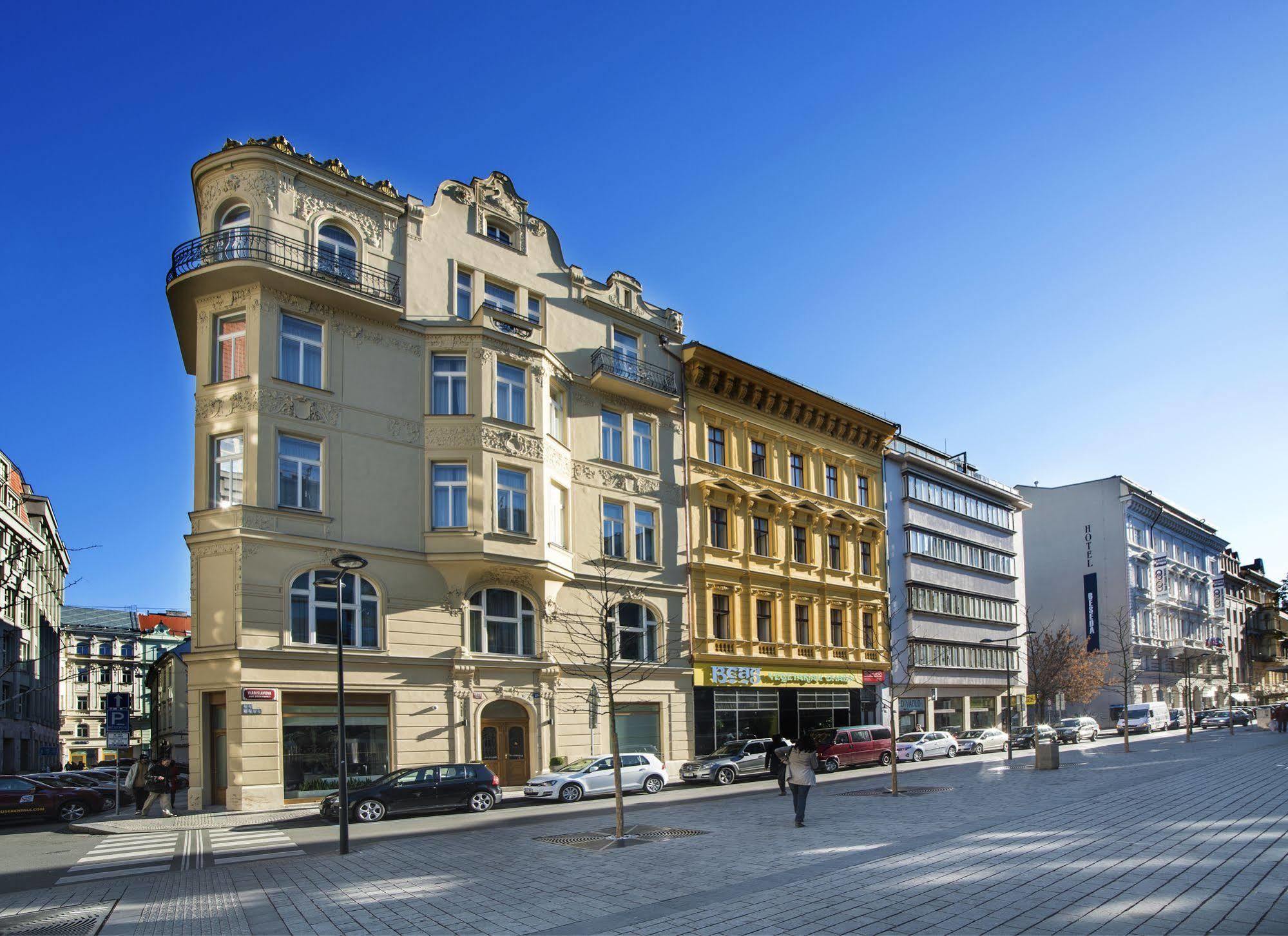 Hotel Golden Crown Prague Exterior photo